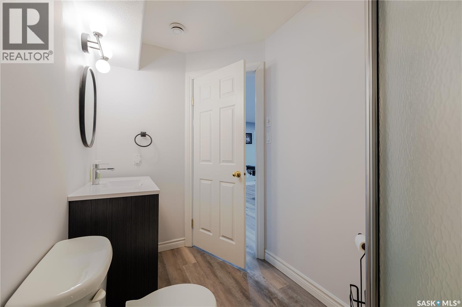 1054 Monk Avenue, Moose Jaw, Saskatchewan  S6H 4E4 - Photo 34 - SK036231