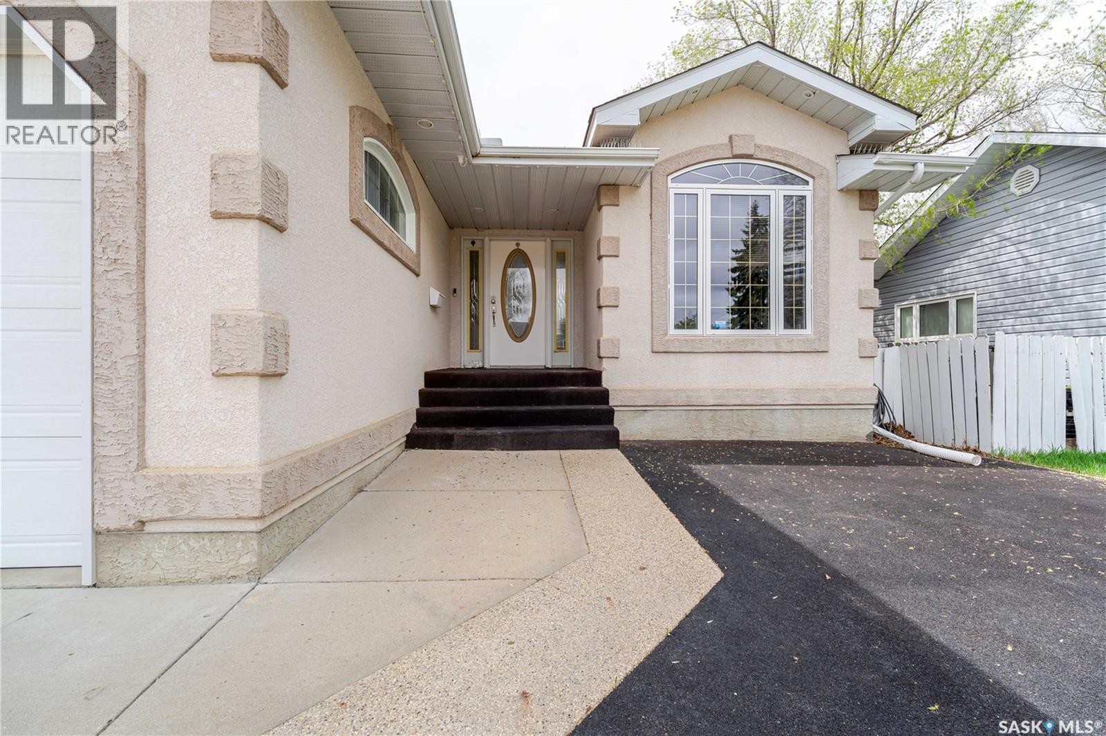 1054 Monk Avenue, Moose Jaw, Saskatchewan  S6H 4E4 - Photo 48 - SK036231