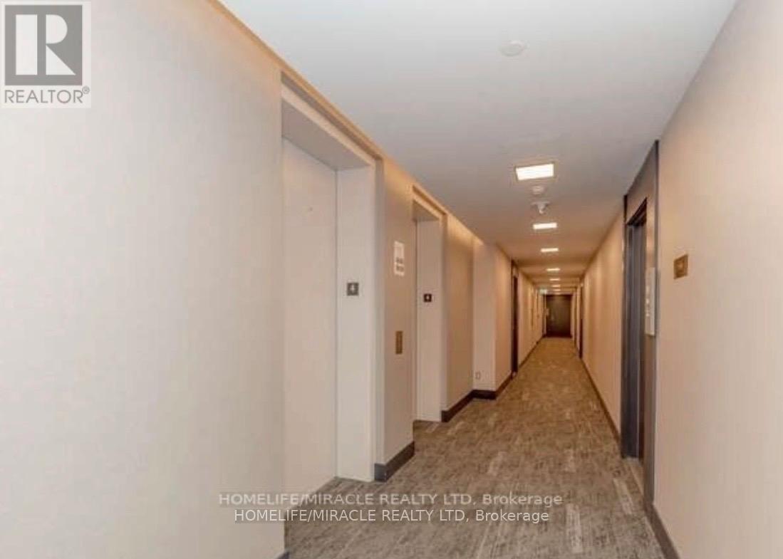 704 - 180 Veterans Drive, Brampton, Ontario  L7A 5G7 - Photo 2 - W13124674
