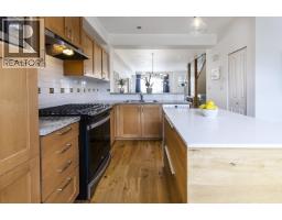 121 3105 DAYANEE SPRINGS BOULEVARD, Coquitlam, British Columbia