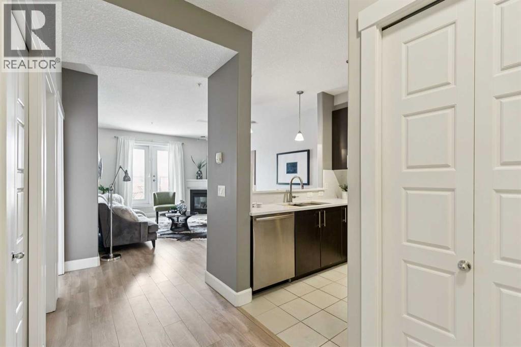 403, 830 Centre Avenue NE, Calgary, Alberta  T2E 9C3 - Photo 3 - A2310506