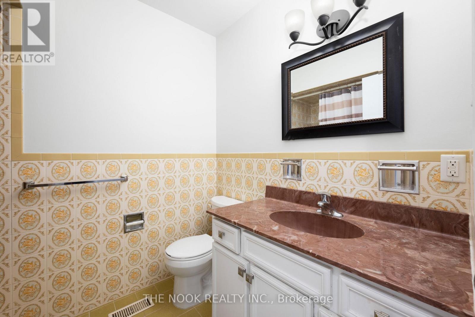 A - 948 Simcoe Street N, Oshawa, Ontario  L1G 4W2 - Photo 20 - E13050194