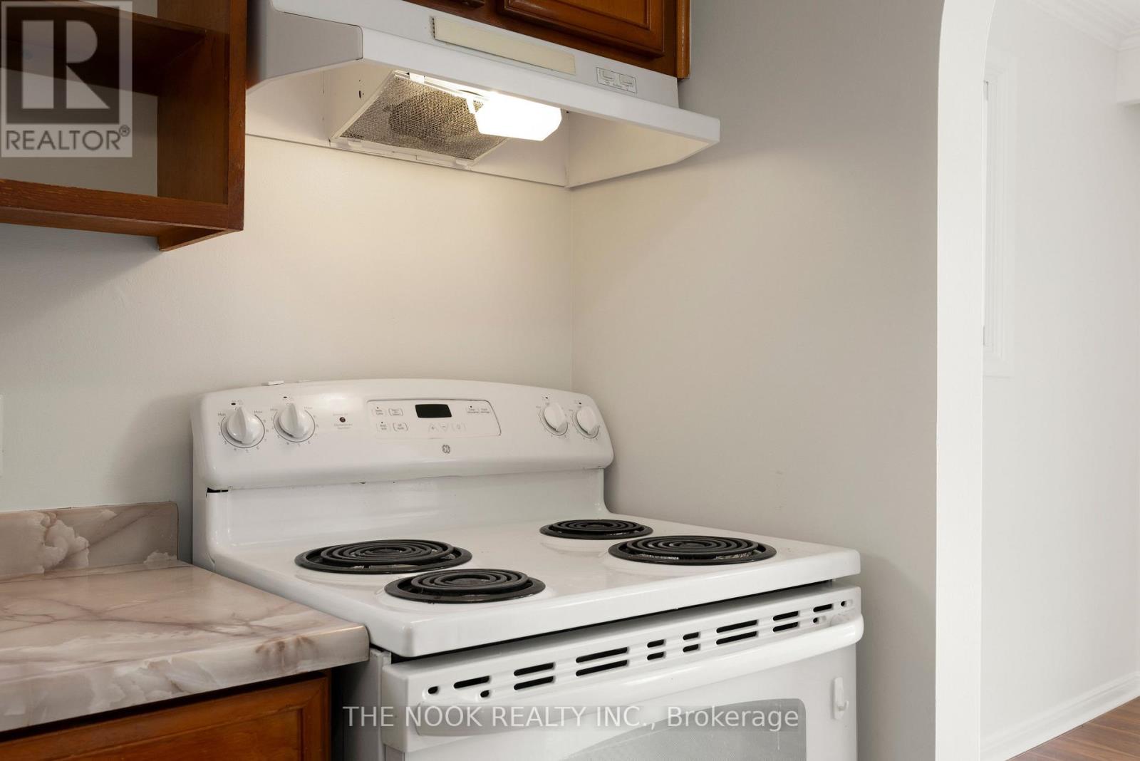 A - 948 Simcoe Street N, Oshawa, Ontario  L1G 4W2 - Photo 16 - E13050194