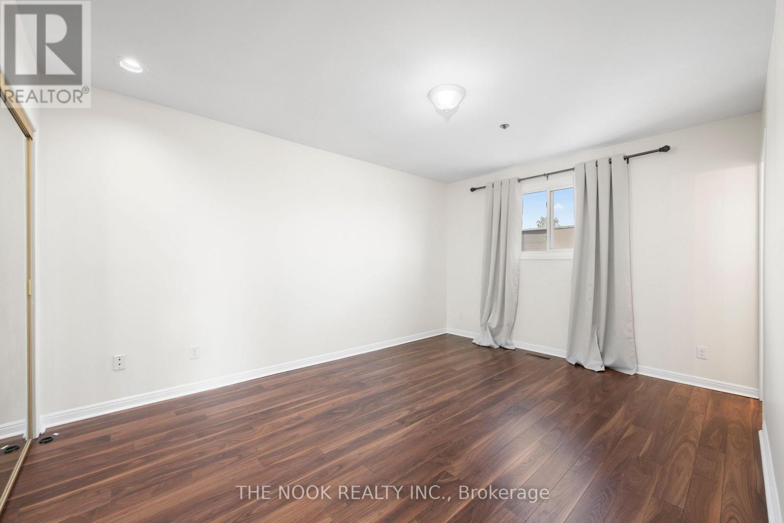 A - 948 Simcoe Street N, Oshawa, Ontario  L1G 4W2 - Photo 21 - E13050194