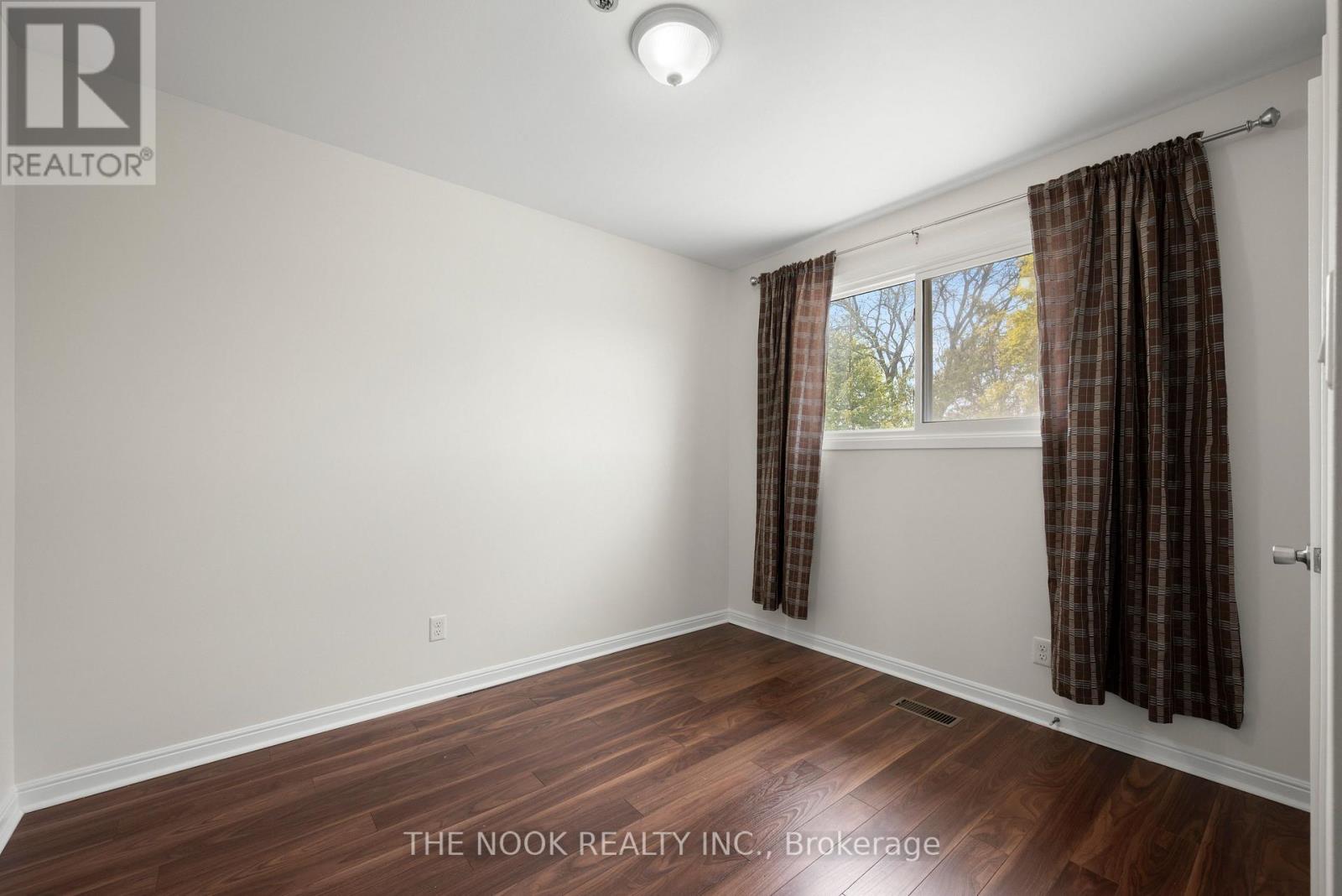A - 948 Simcoe Street N, Oshawa, Ontario  L1G 4W2 - Photo 28 - E13050194