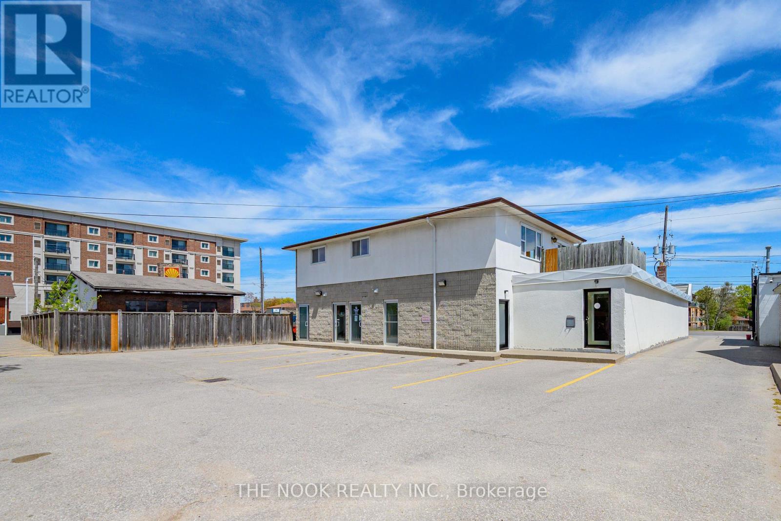 A - 948 Simcoe Street N, Oshawa, Ontario  L1G 4W2 - Photo 3 - E13050194