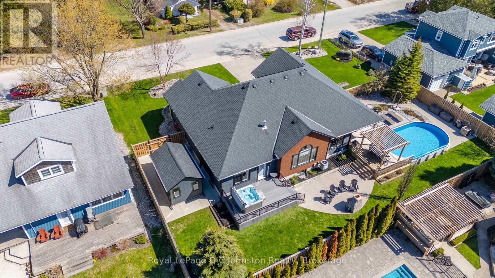 171 Huron Street S, Saugeen Shores, Ontario  N0H 2L0 - Photo 3 - X13138966