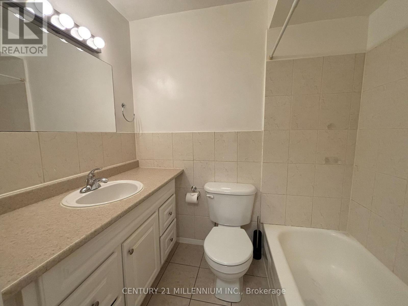 1 - 928 Pape Avenue, Toronto, Ontario  M4K 3V2 - Photo 14 - E13138926