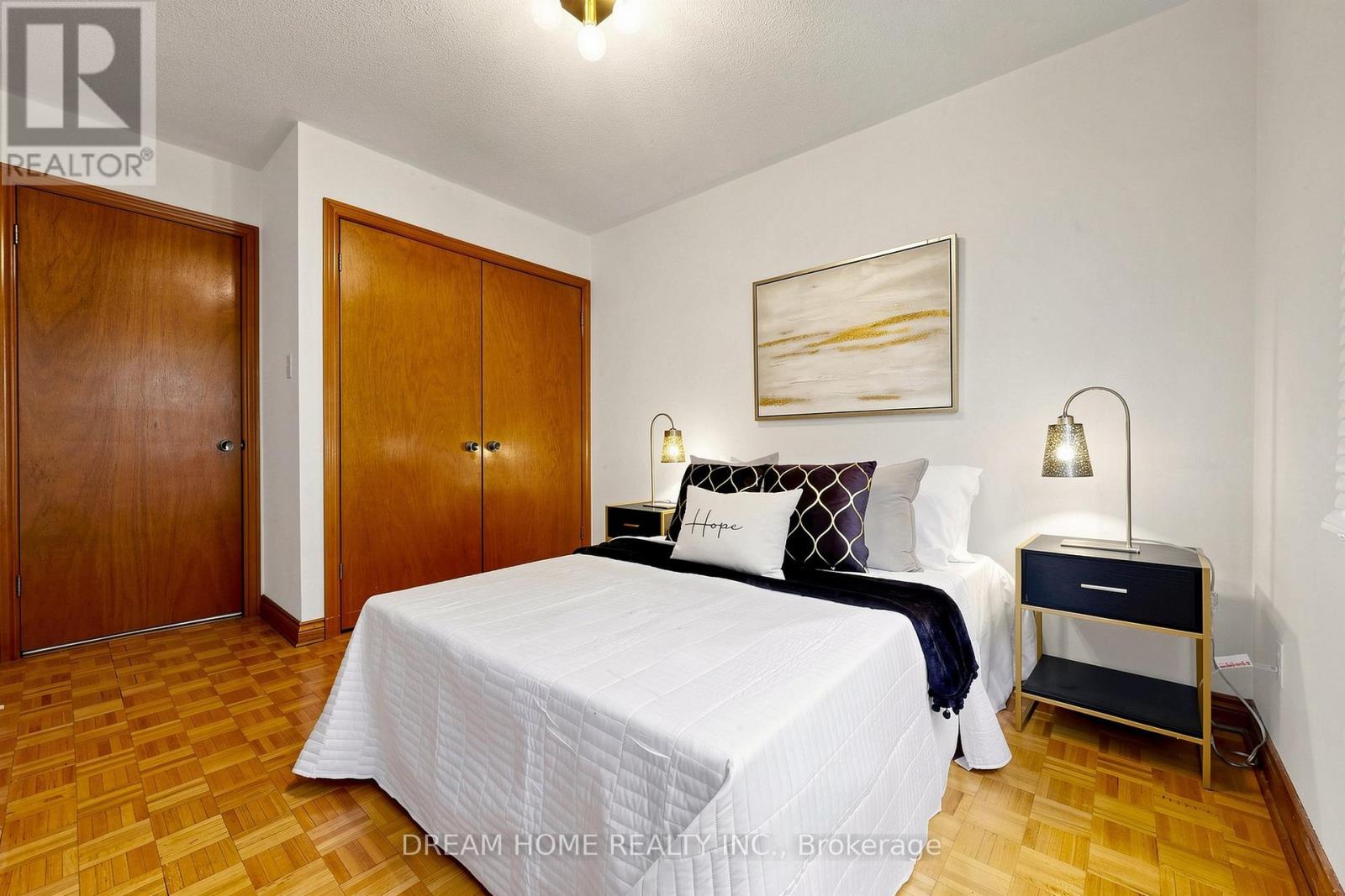 312 Valeria Boulevard, Vaughan, Ontario  L4L 6V7 - Photo 15 - N13138968