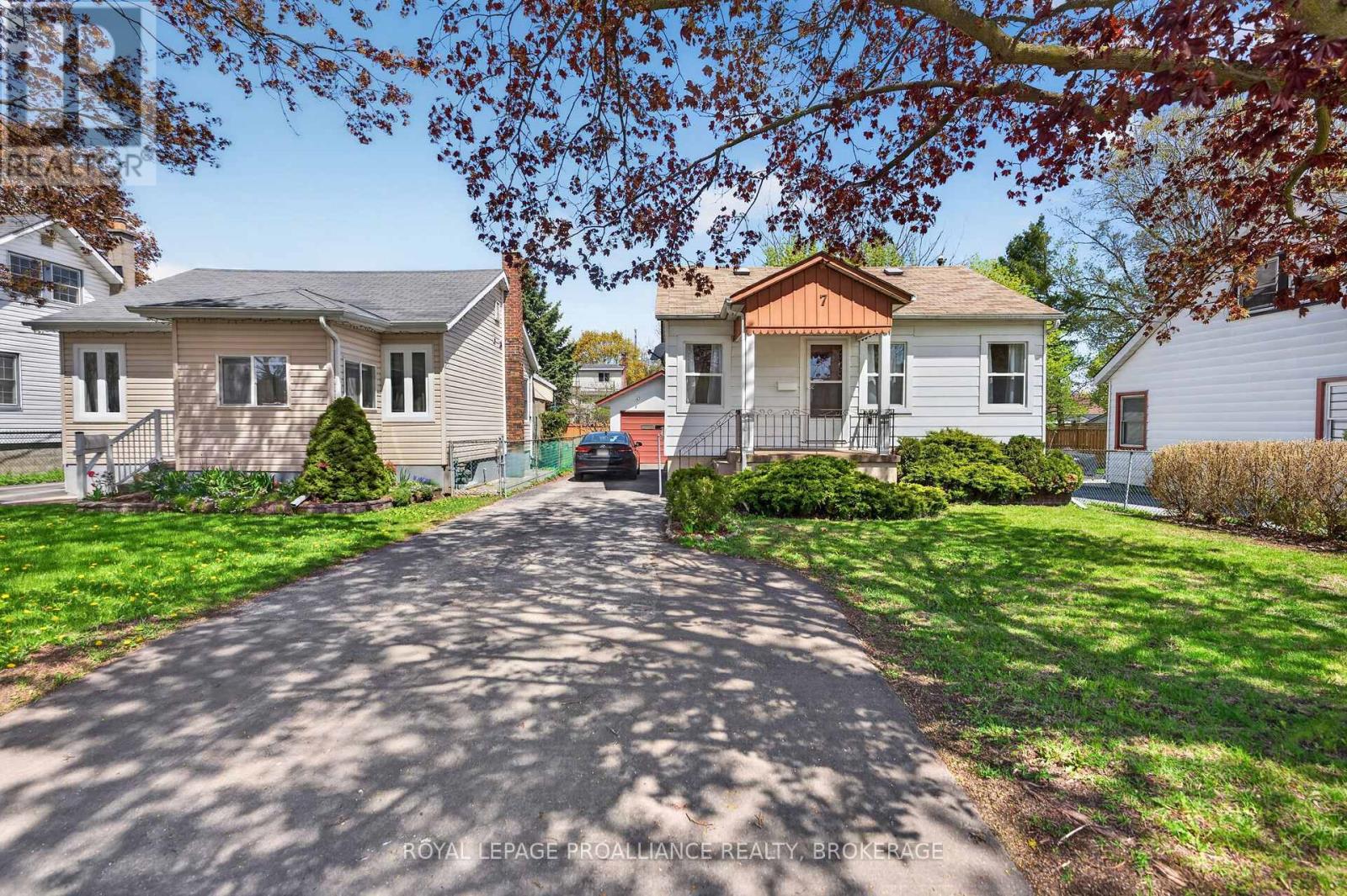 7 DUNKIRK AVENUE, Kingston, Ontario