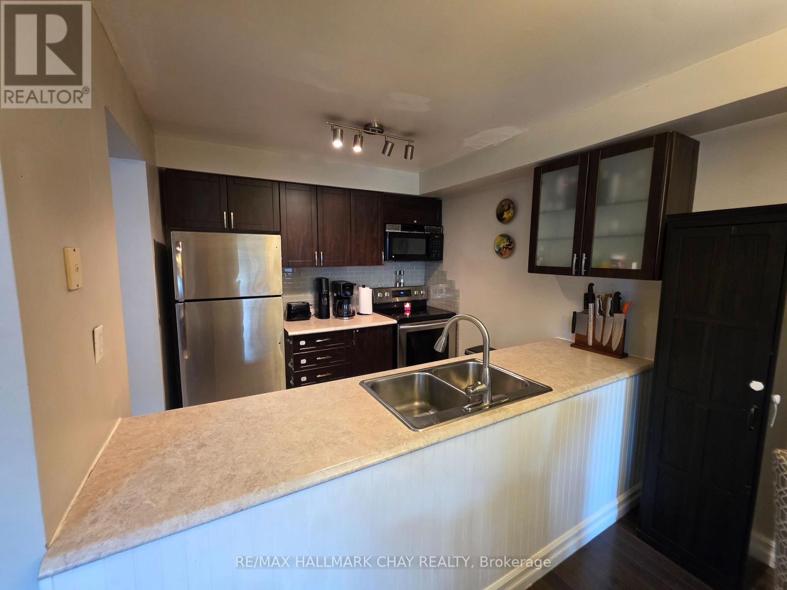 12 Huitema Court, Barrie, Ontario  L4N 9P9 - Photo 8 - S13138924