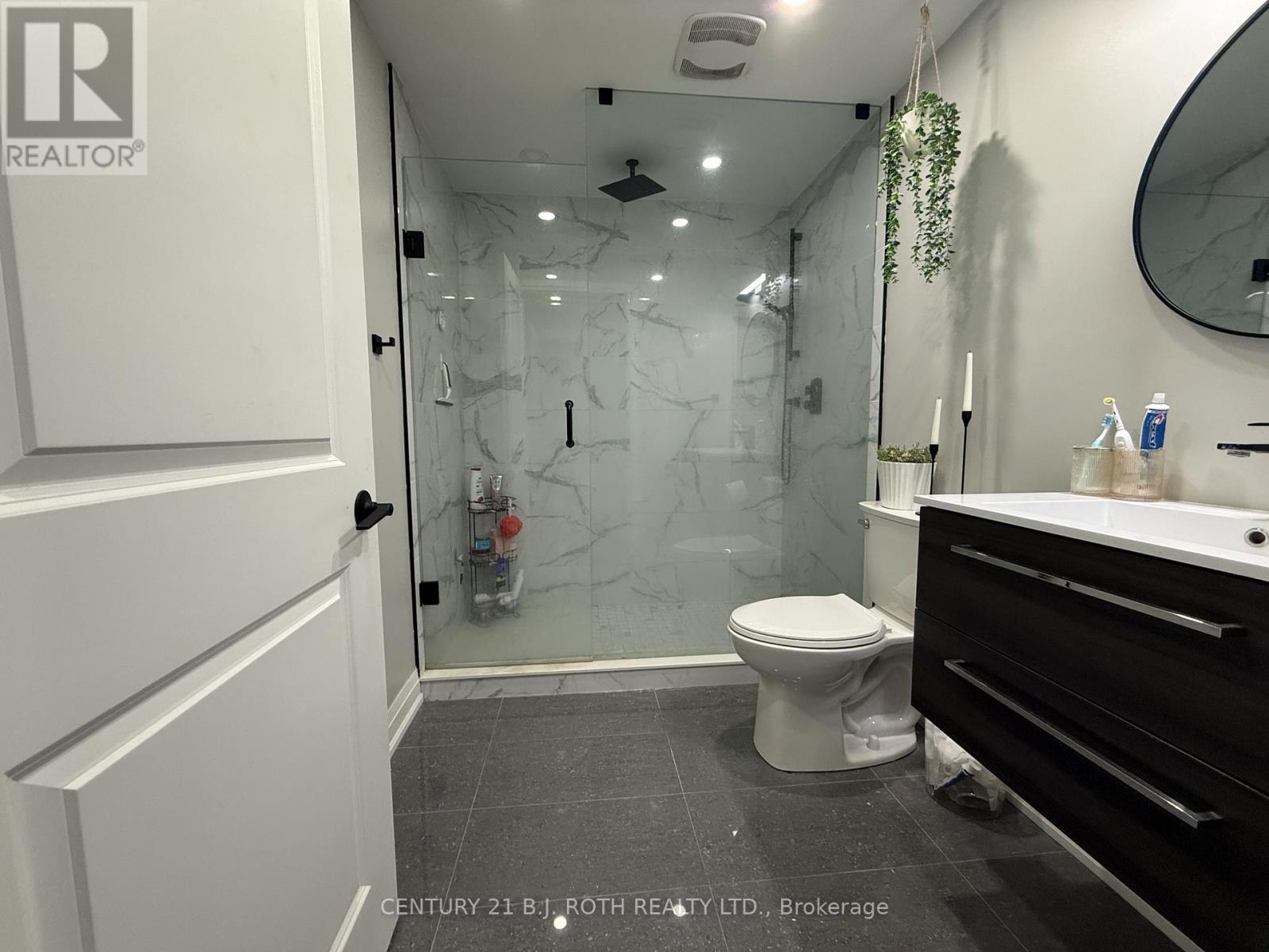Upper Unit - 56 Hickling Trail, Barrie (Grove East), Ontario  L4M 5S7 - Photo 10 - S13138962