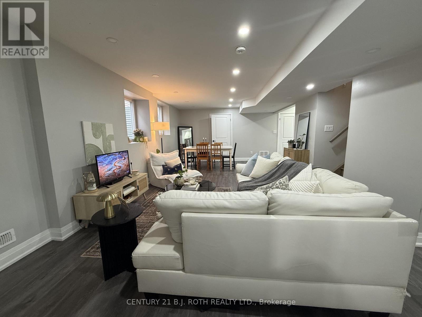 Upper Unit - 56 Hickling Trail, Barrie (Grove East), Ontario  L4M 5S7 - Photo 3 - S13138962