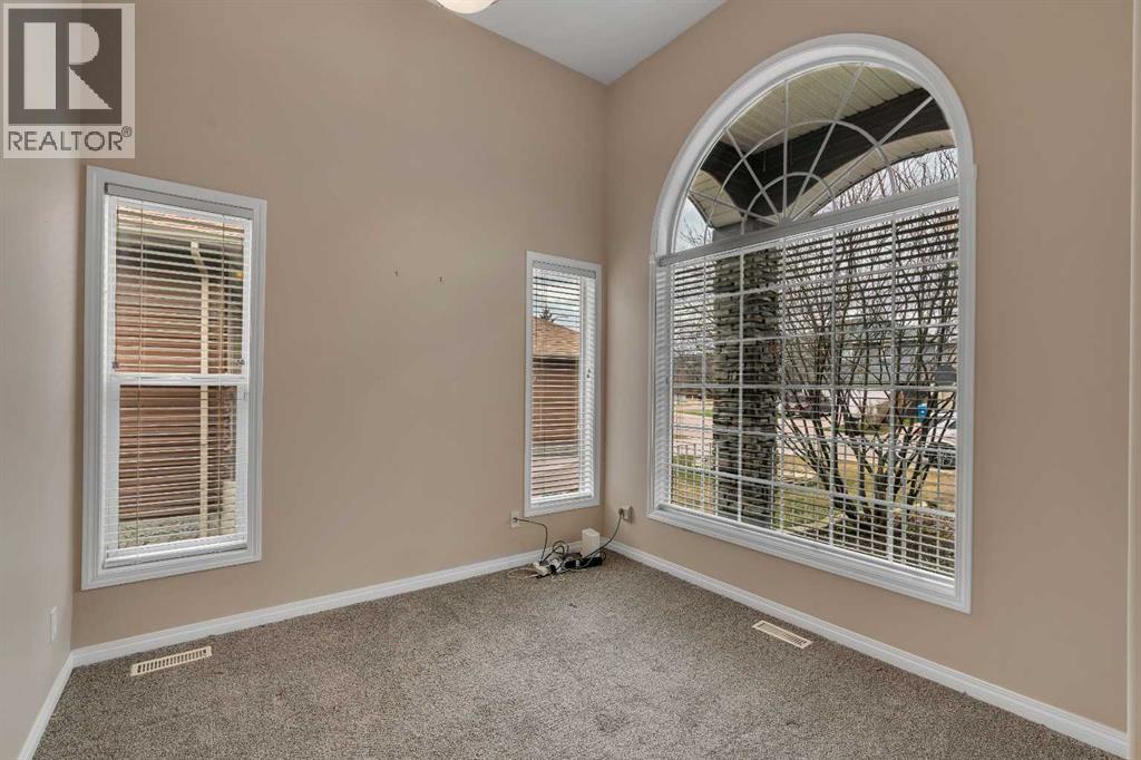 56 Royal Abbey Rise NW, Calgary, Alberta  T3G 4Y5 - Photo 6 - A2305112