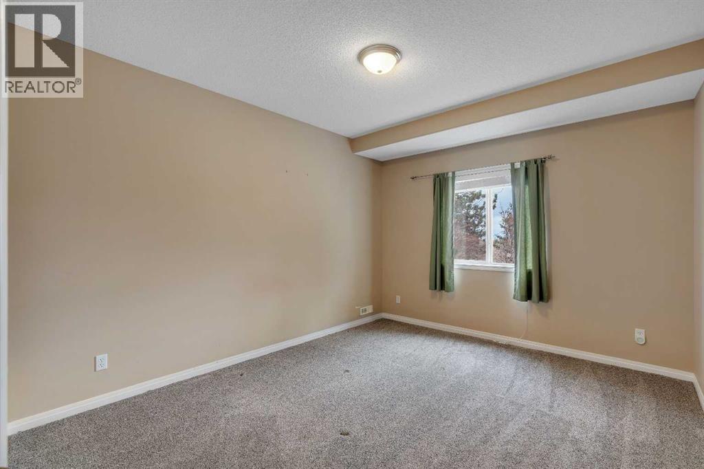 56 Royal Abbey Rise NW, Calgary, Alberta  T3G 4Y5 - Photo 43 - A2305112