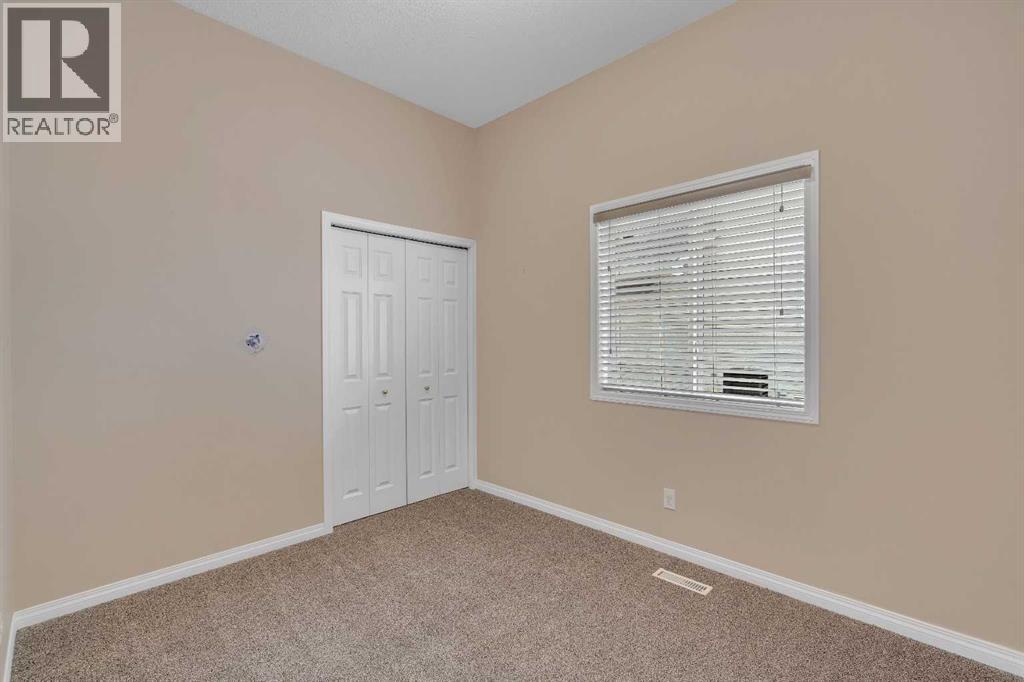 56 Royal Abbey Rise NW, Calgary, Alberta  T3G 4Y5 - Photo 33 - A2305112