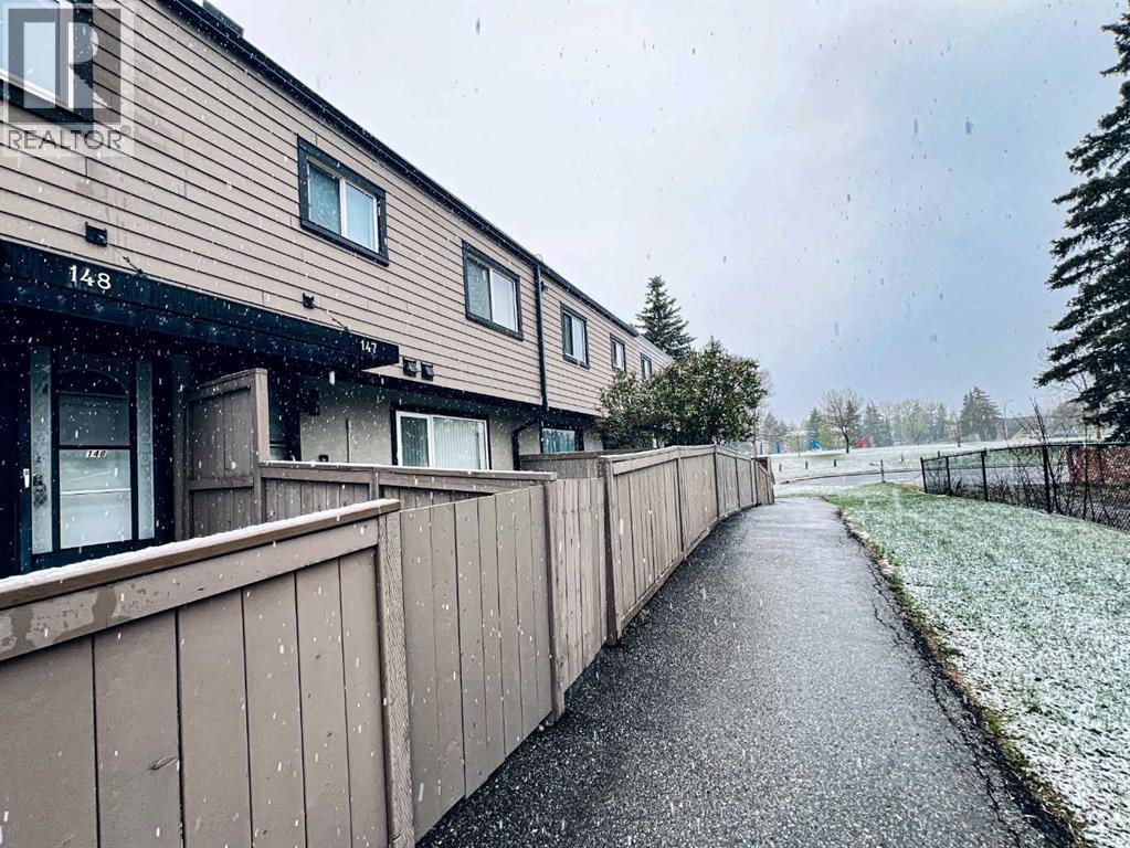 148, 3809 45 Street SW, Calgary, Alberta  T3E 3H4 - Photo 22 - A2310008
