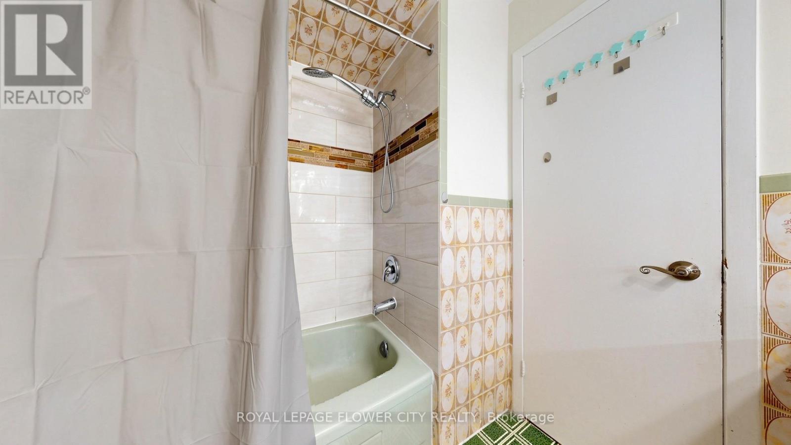 307 Royal Salisbury Way, Brampton, Ontario  L6V 3G4 - Photo 33 - W13138932