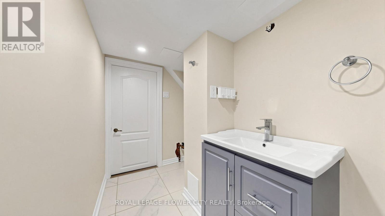 307 Royal Salisbury Way, Brampton, Ontario  L6V 3G4 - Photo 41 - W13138932