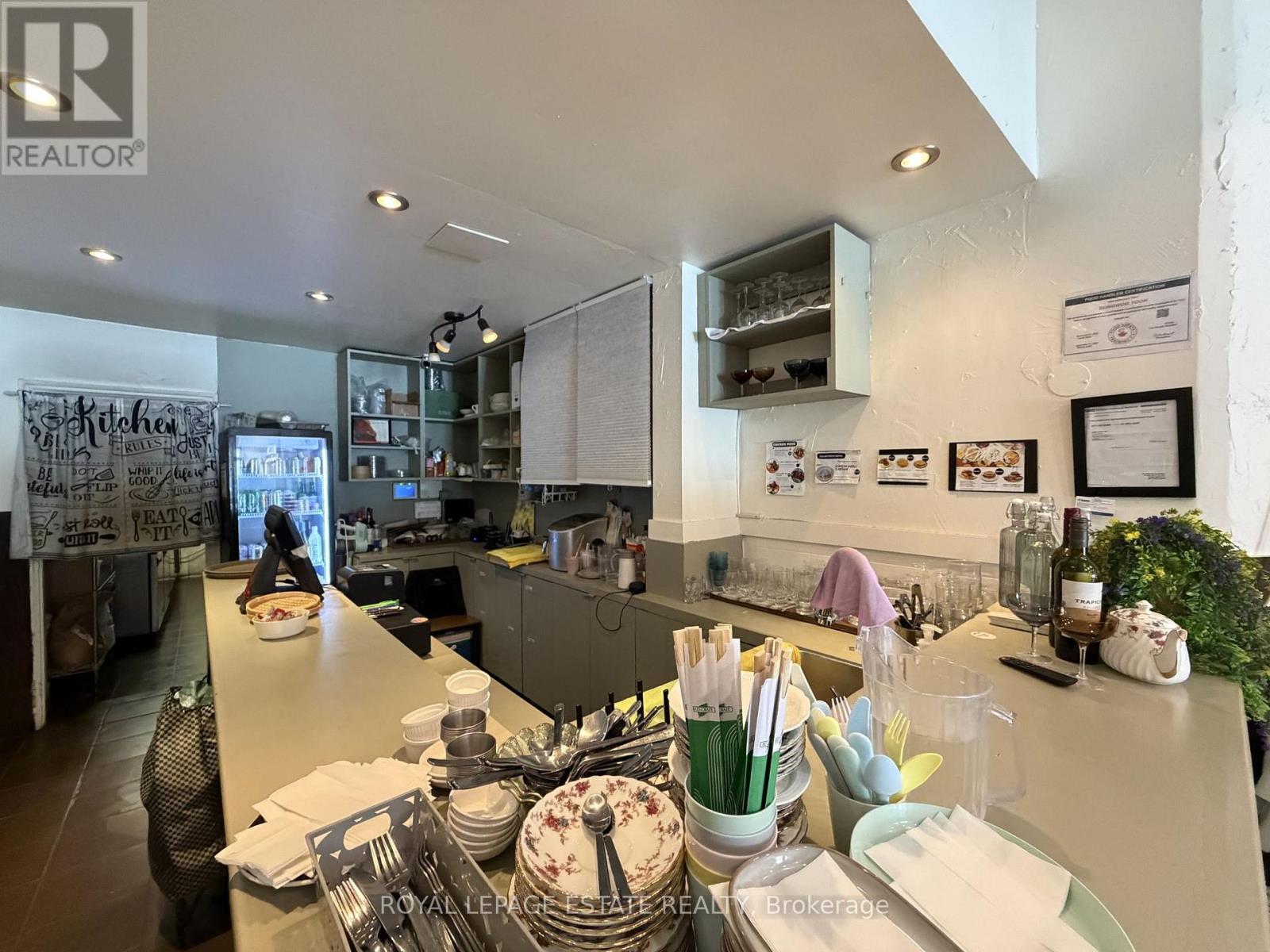 1351 St Clair Avenue W, Toronto, Ontario  M6E 1C5 - Photo 6 - W13138948