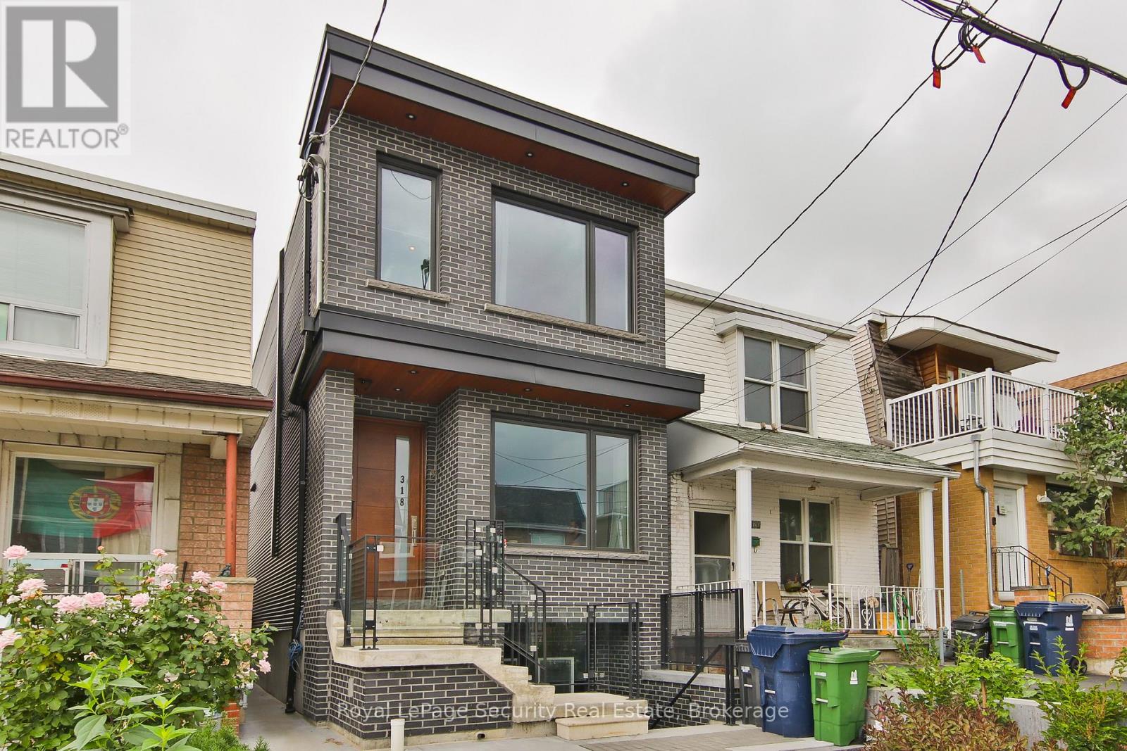 318 BOON AVENUE, Toronto, Ontario