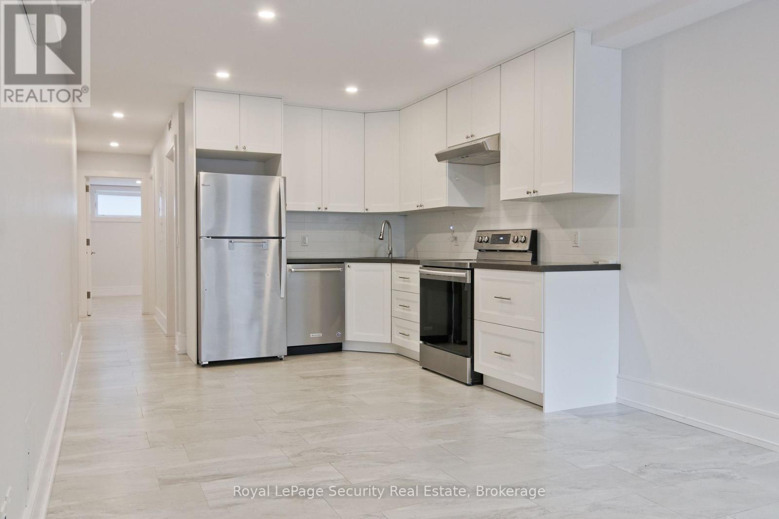 318 Boon Avenue, Toronto, Ontario  M6E 4A5 - Photo 4 - W13138974