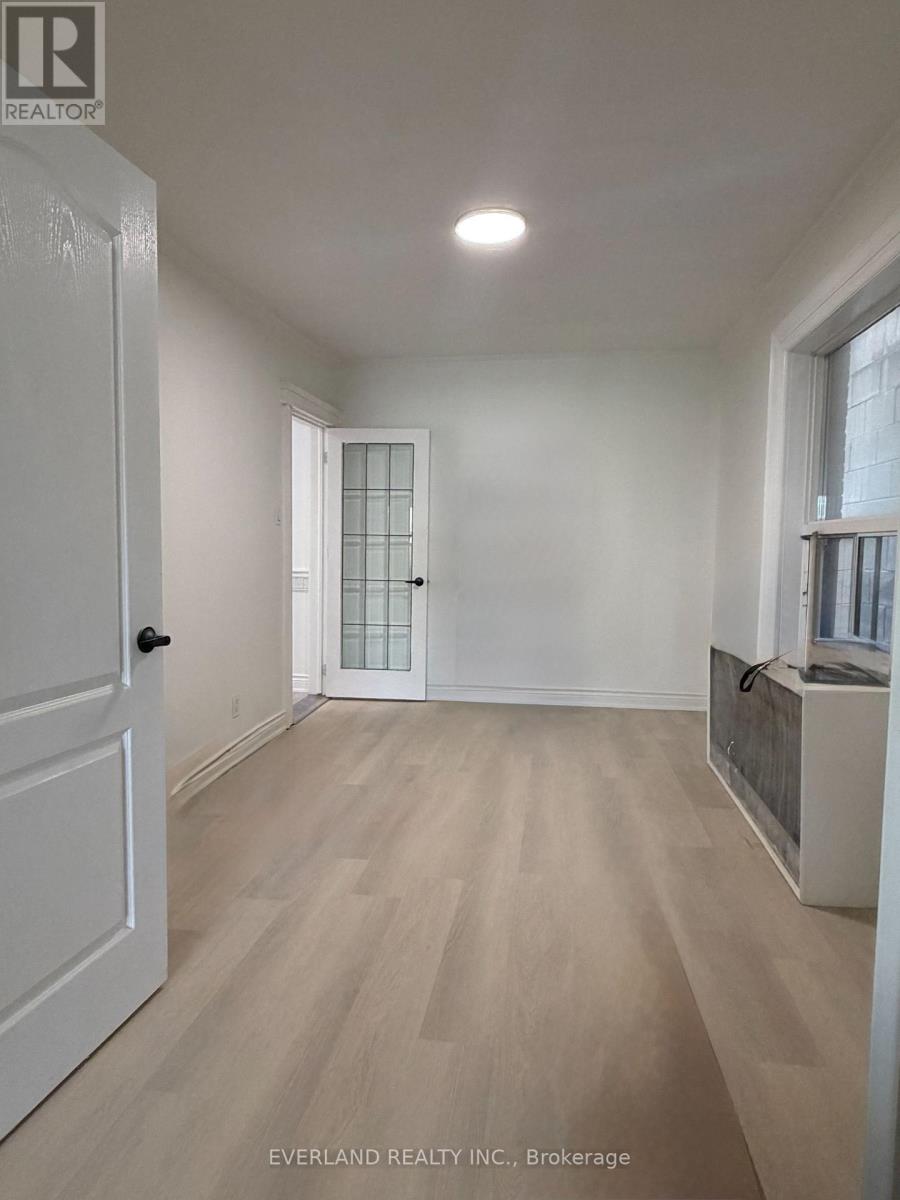 Main Floor - 247 Belgravia Avenue, Toronto, Ontario  M6E 2M9 - Photo 3 - W13138988