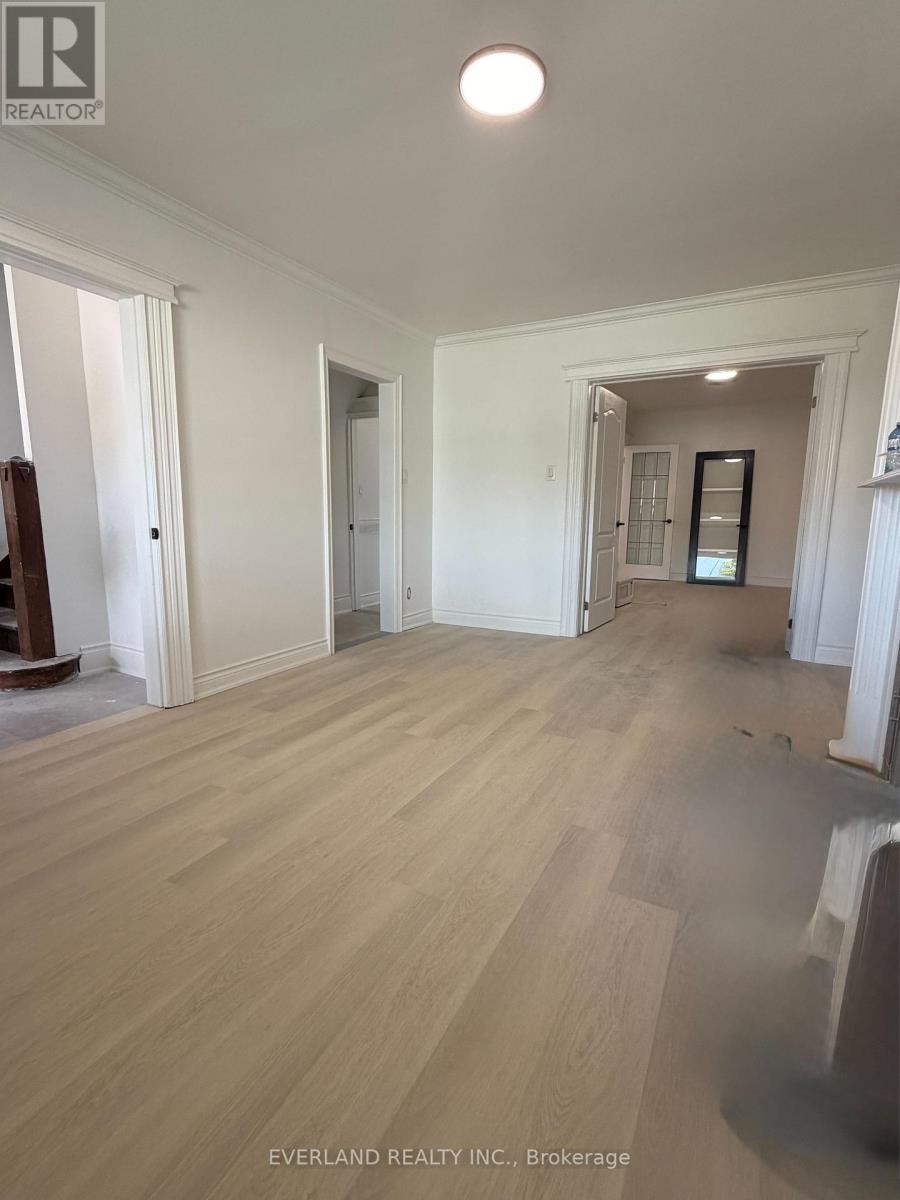 Main Floor - 247 Belgravia Avenue, Toronto, Ontario  M6E 2M9 - Photo 4 - W13138988