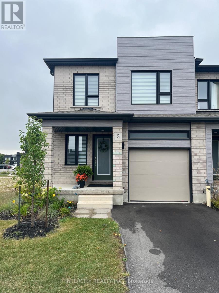 3 Roper Place, Kitchener, Ontario  N2R 1R2 - Photo 1 - X13138950