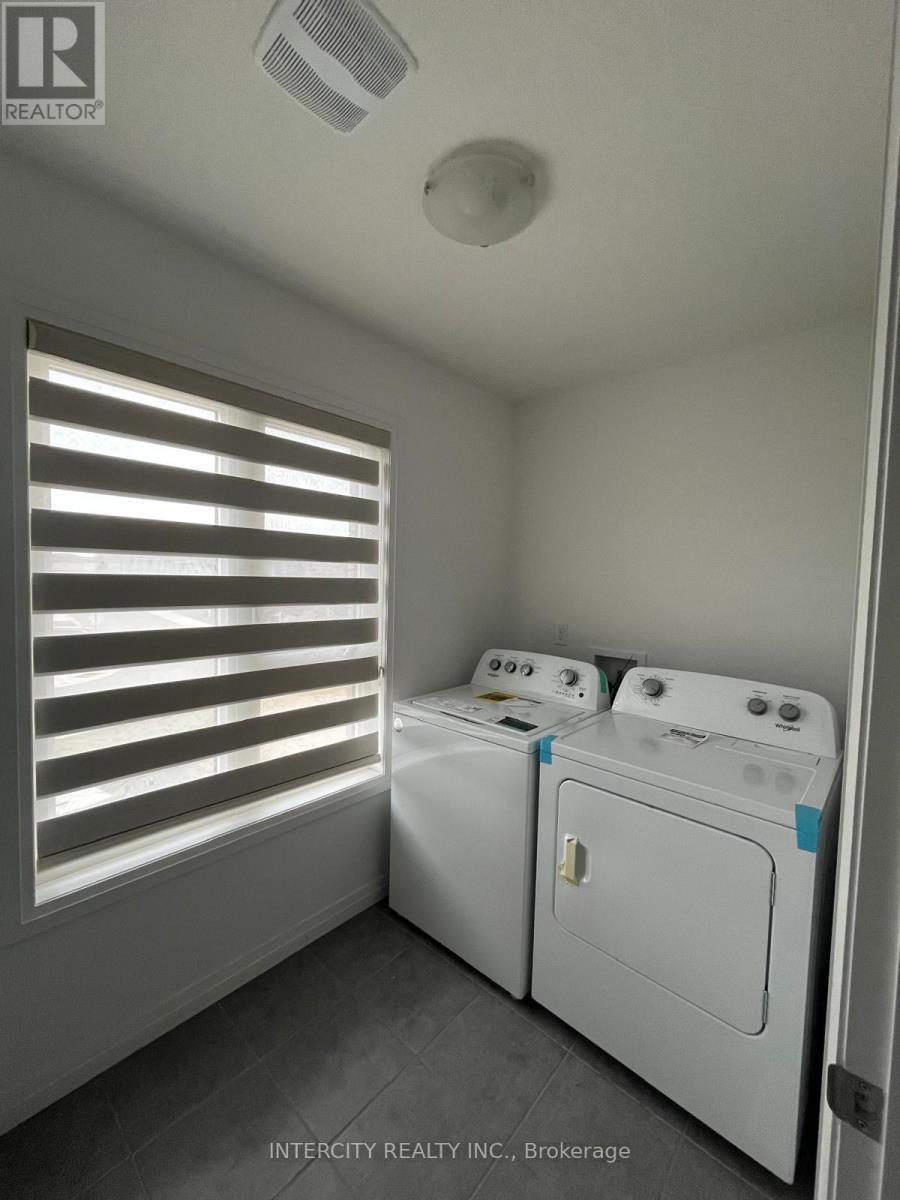 3 Roper Place, Kitchener, Ontario  N2R 1R2 - Photo 10 - X13138950