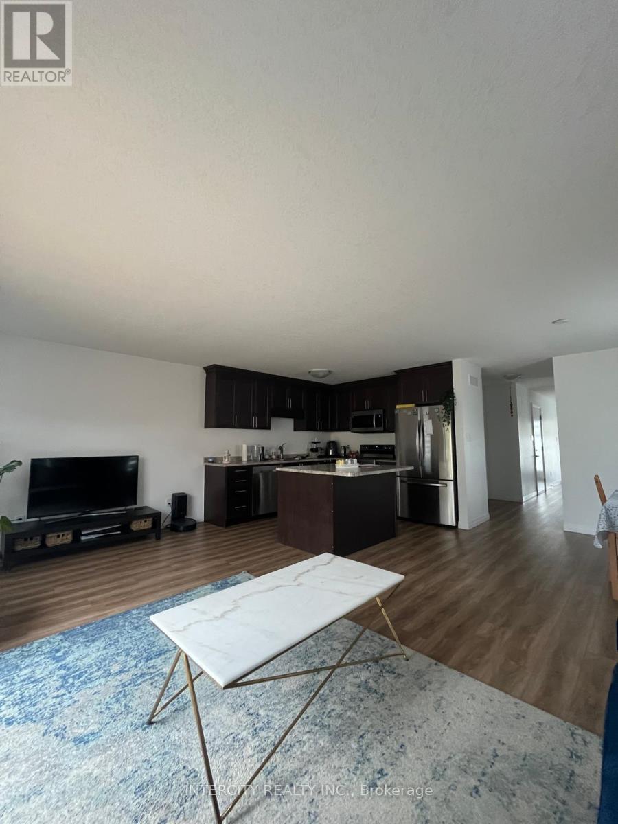 3 Roper Place, Kitchener, Ontario  N2R 1R2 - Photo 6 - X13138950