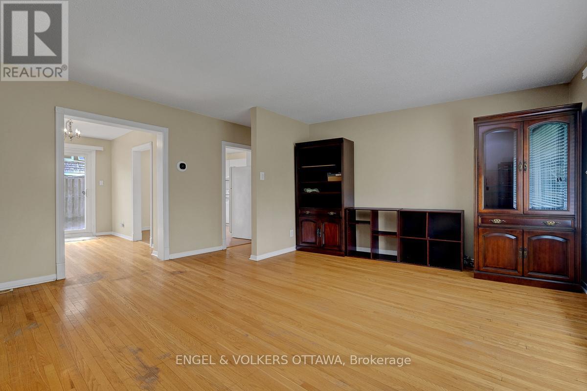 B - 765 Springland Drive, Ottawa, Ontario  K1V 6L9 - Photo 12 - X13136676