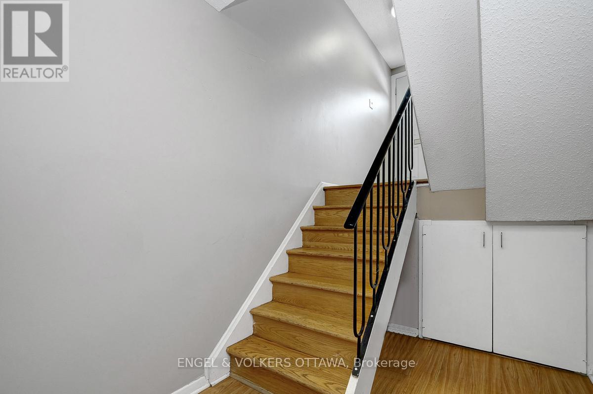 B - 765 Springland Drive, Ottawa, Ontario  K1V 6L9 - Photo 7 - X13136676