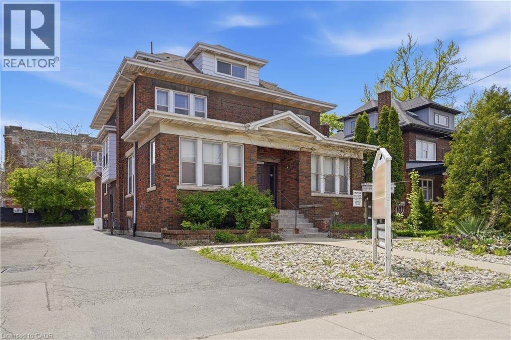 826 Main Street E, Hamilton, Ontario  L8M 1L6 - Photo 2 - 40825754