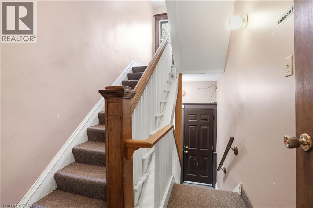 826 Main Street E, Hamilton, Ontario  L8M 1L6 - Photo 20 - 40825754