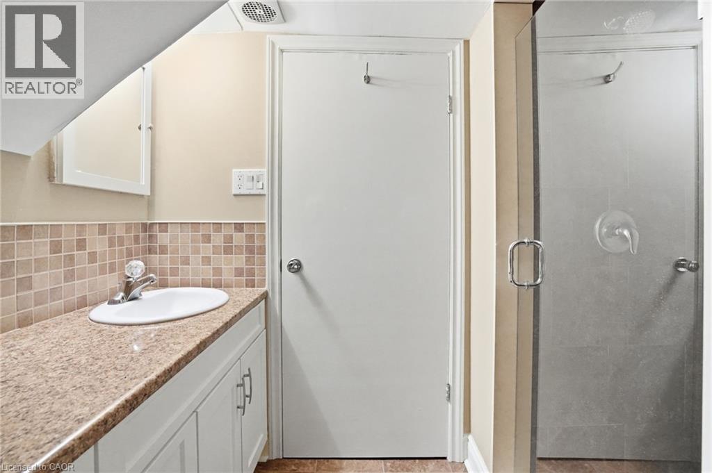 826 Main Street E, Hamilton, Ontario  L8M 1L6 - Photo 31 - 40825754
