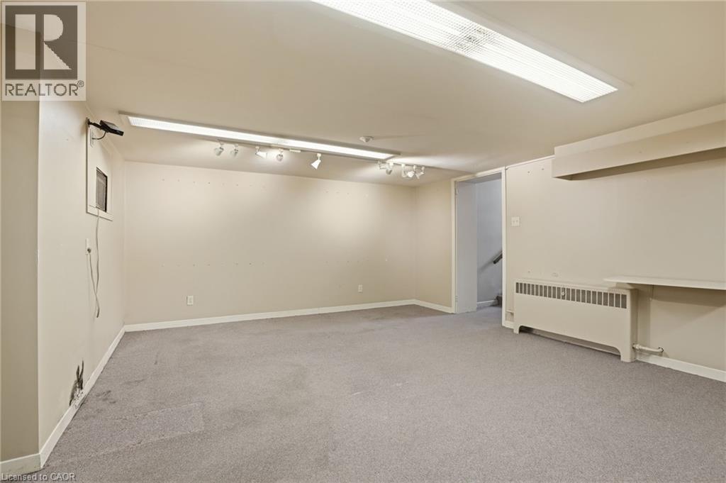 826 Main Street E, Hamilton, Ontario  L8M 1L6 - Photo 37 - 40825754
