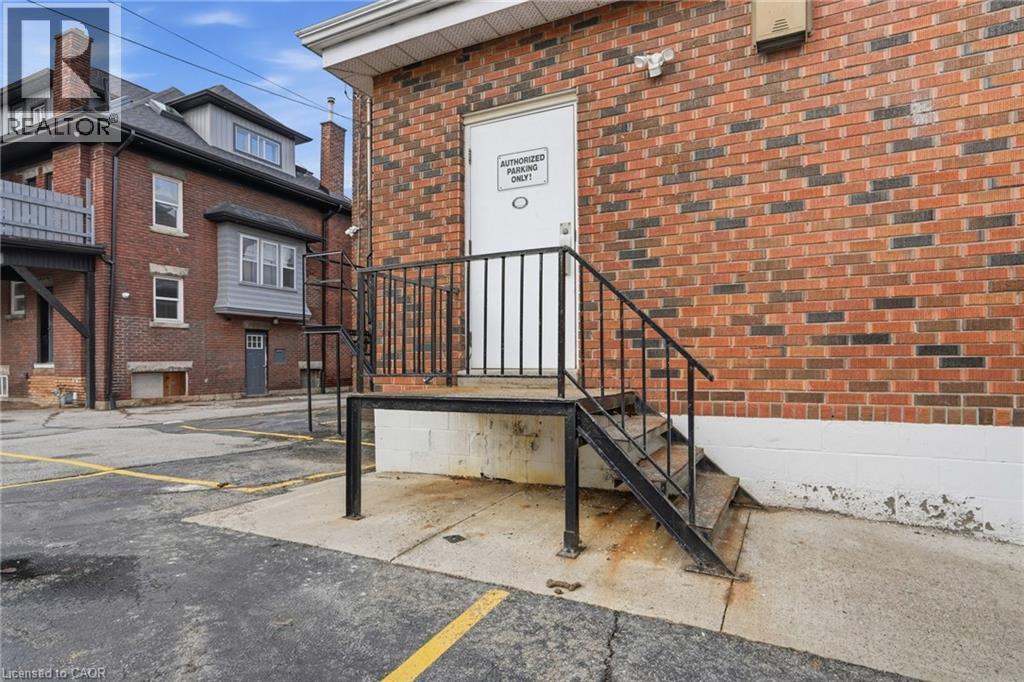 826 Main Street E, Hamilton, Ontario  L8M 1L6 - Photo 41 - 40825754