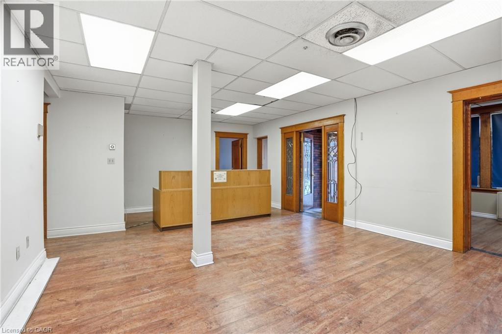 826 Main Street E, Hamilton, Ontario  L8M 1L6 - Photo 6 - 40825754
