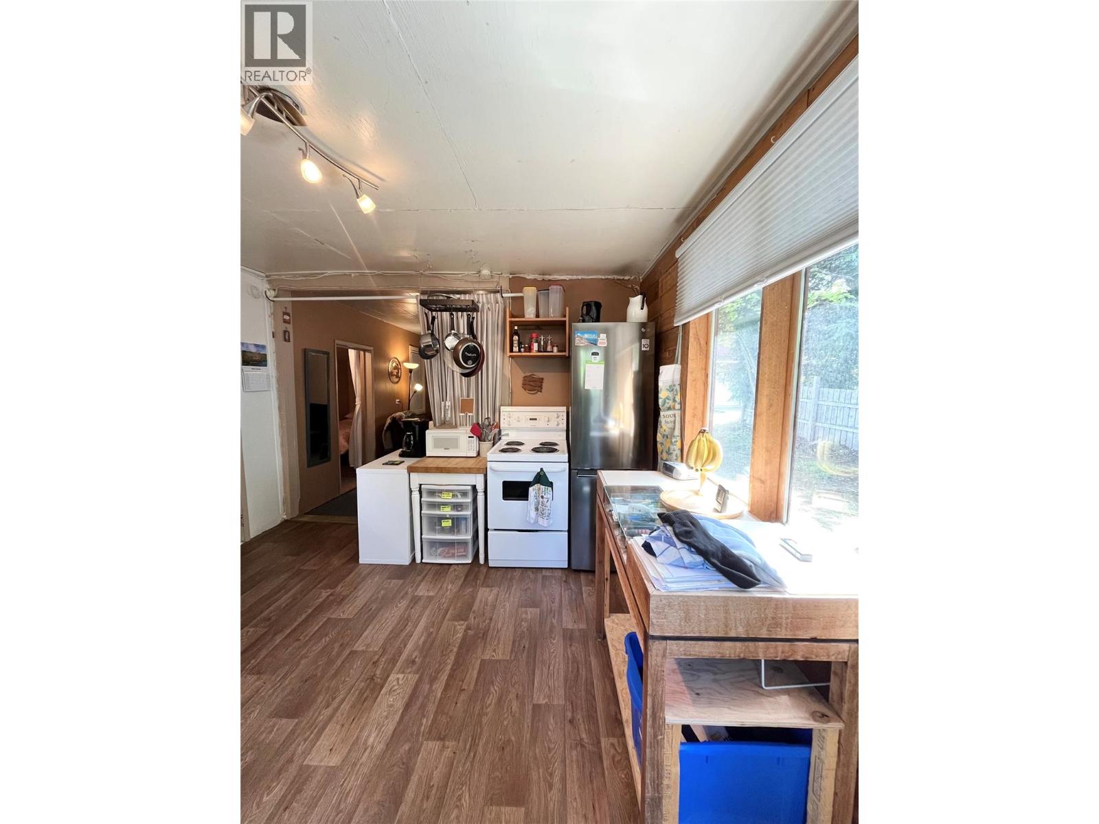 305 8th Avenue Nw, Nakusp, British Columbia  V0G 1R0 - Photo 8 - 10387835