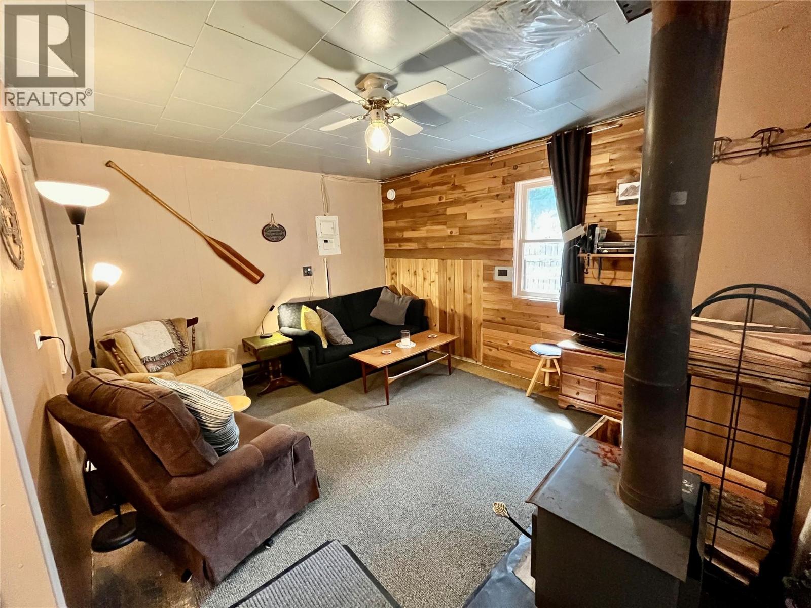 305 8th Avenue Nw, Nakusp, British Columbia  V0G 1R0 - Photo 12 - 10387835
