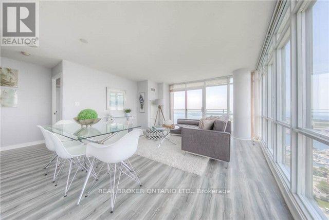 4512 - 15 Fort York Boulevard, Toronto, Ontario  M5V 3Y4 - Photo 4 - C13139016