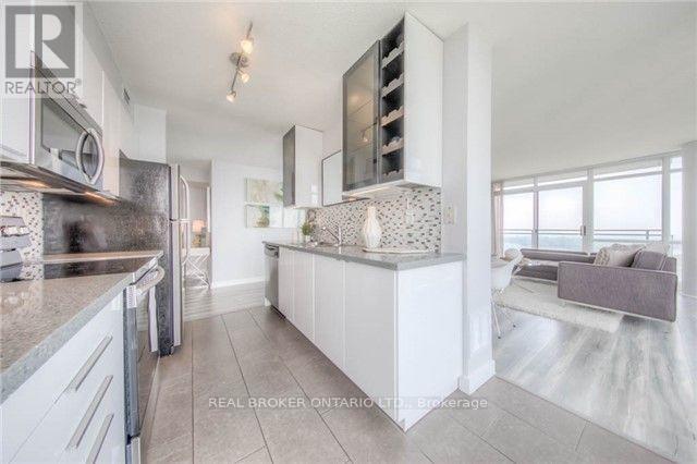 4512 - 15 Fort York Boulevard, Toronto, Ontario  M5V 3Y4 - Photo 6 - C13139016