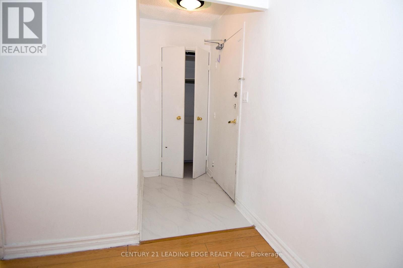 1203 - 20 Edgecliff Golfway, Toronto, Ontario  M3C 3A4 - Photo 5 - C12950872