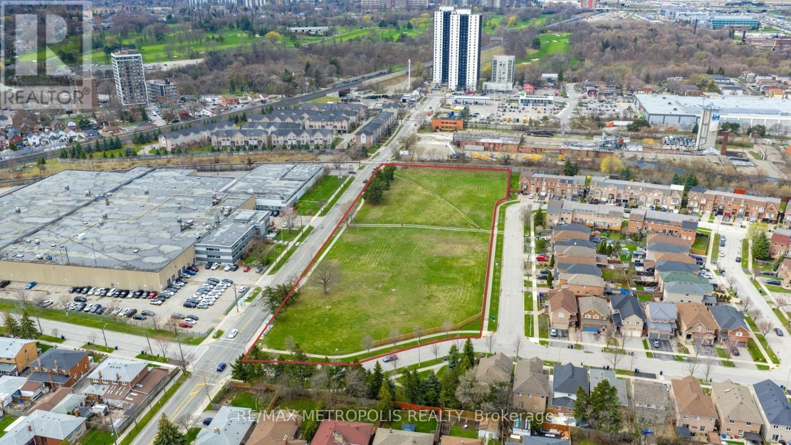 50-60 Oak Street, Toronto, Ontario M9N 1A1 - Photo 2 - W13125334