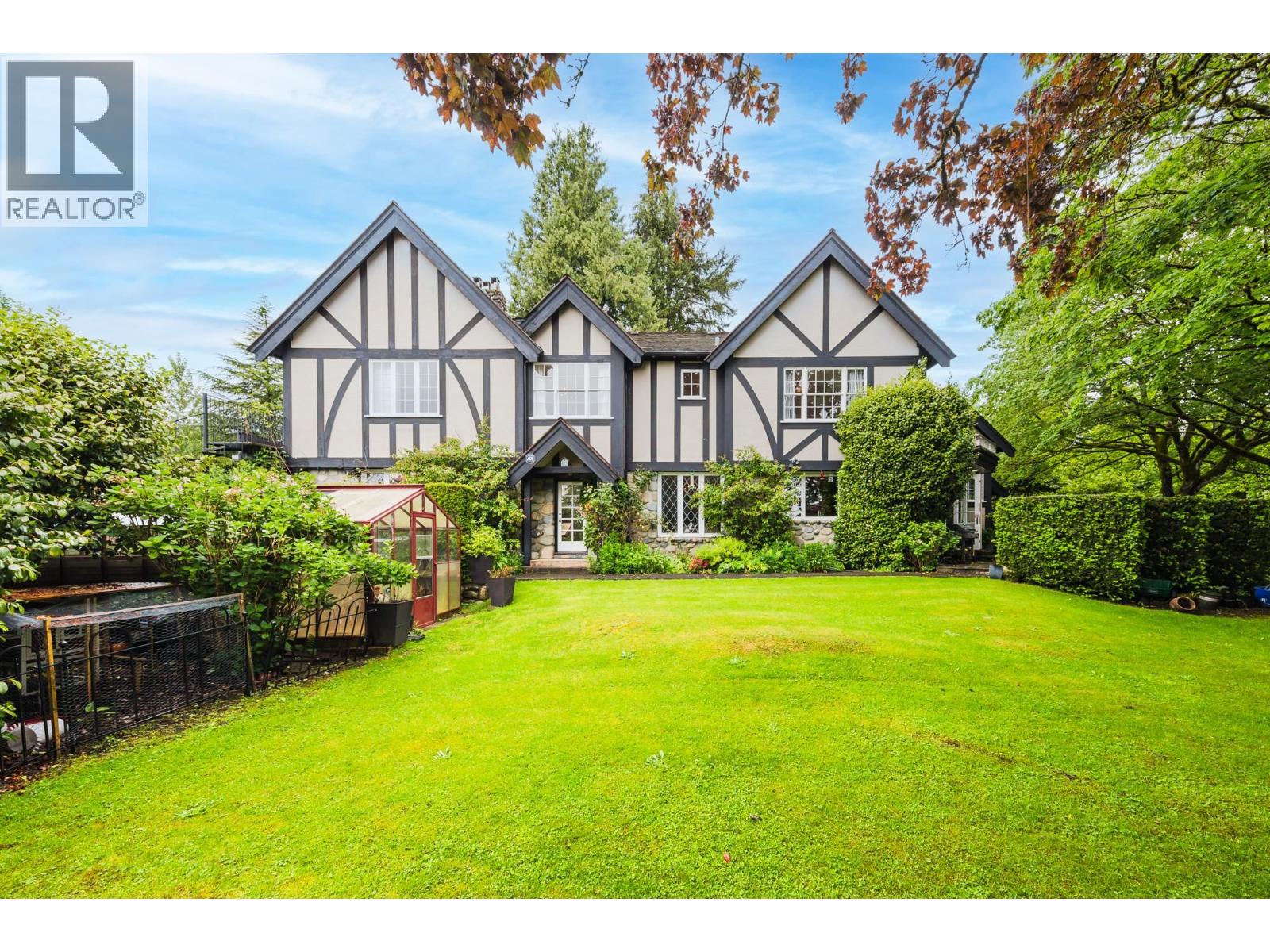 1850 MATHERS AVENUE, West Vancouver, British Columbia