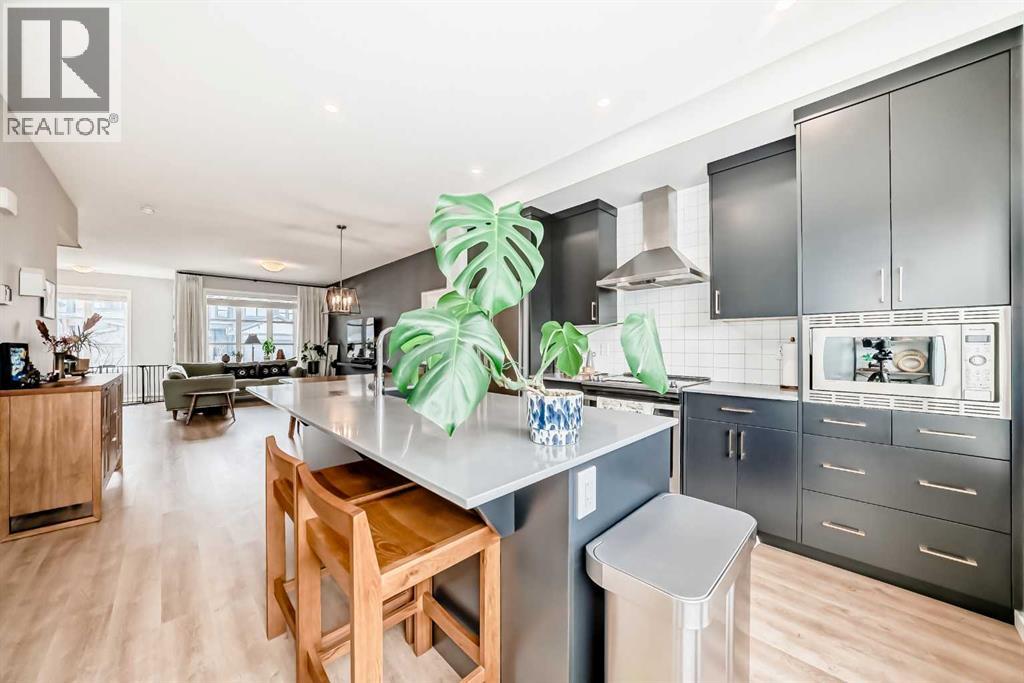 19 Rowley Common NW, Calgary, Alberta  T3L 0G4 - Photo 13 - A2303482