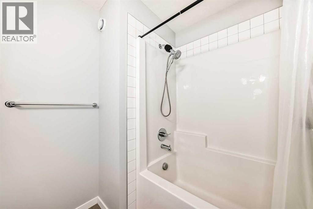 19 Rowley Common NW, Calgary, Alberta  T3L 0G4 - Photo 25 - A2303482