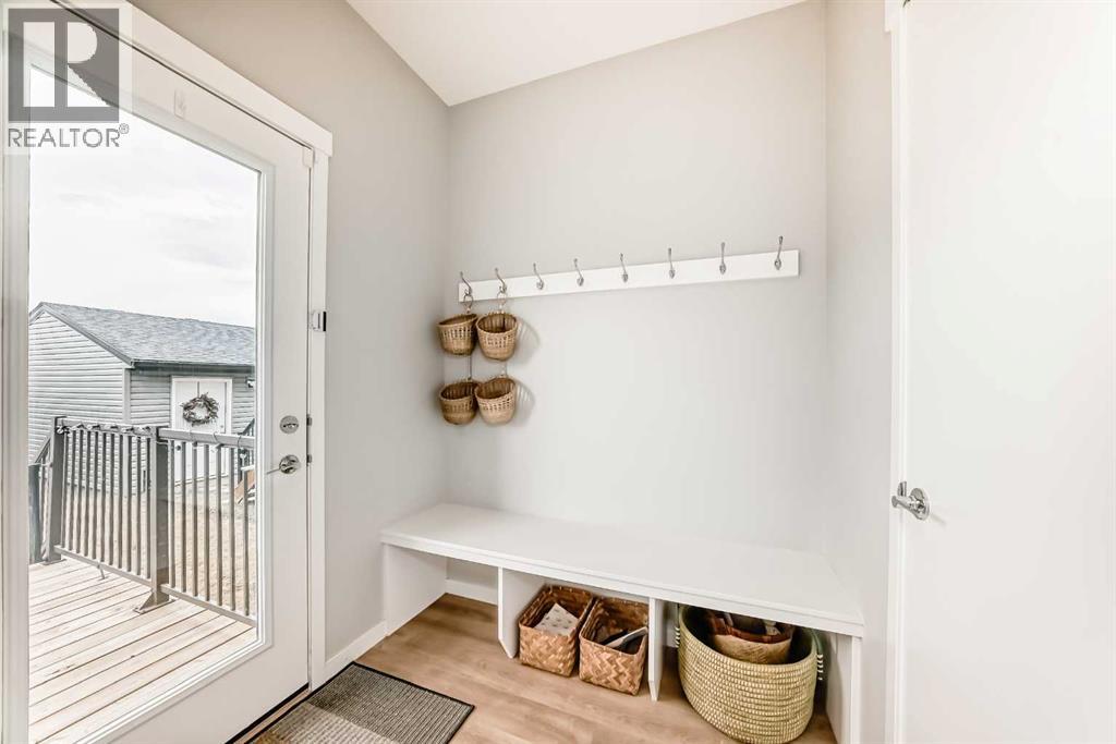 19 Rowley Common NW, Calgary, Alberta  T3L 0G4 - Photo 19 - A2303482