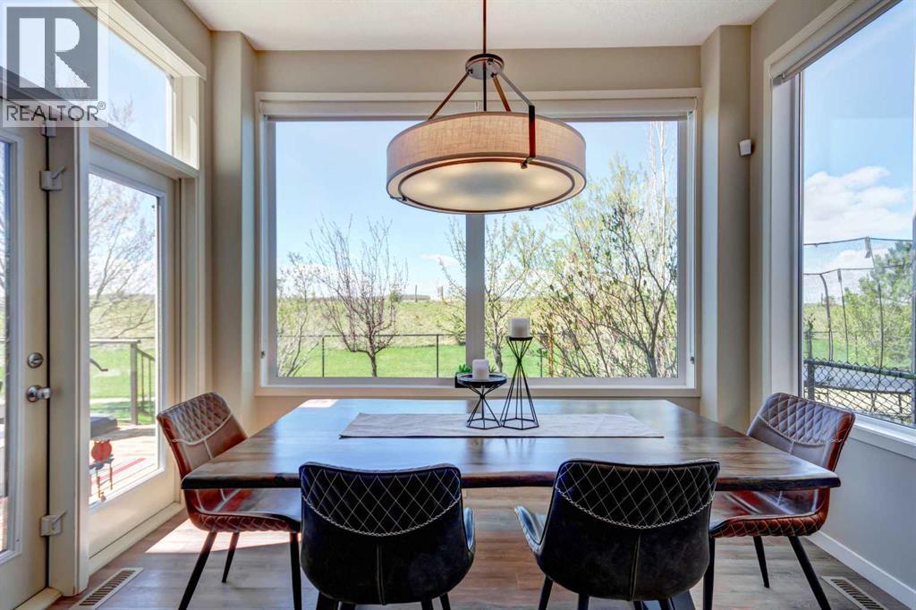 143 Cougarstone Court SW, Calgary, Alberta  T3H 5R4 - Photo 8 - A2308494